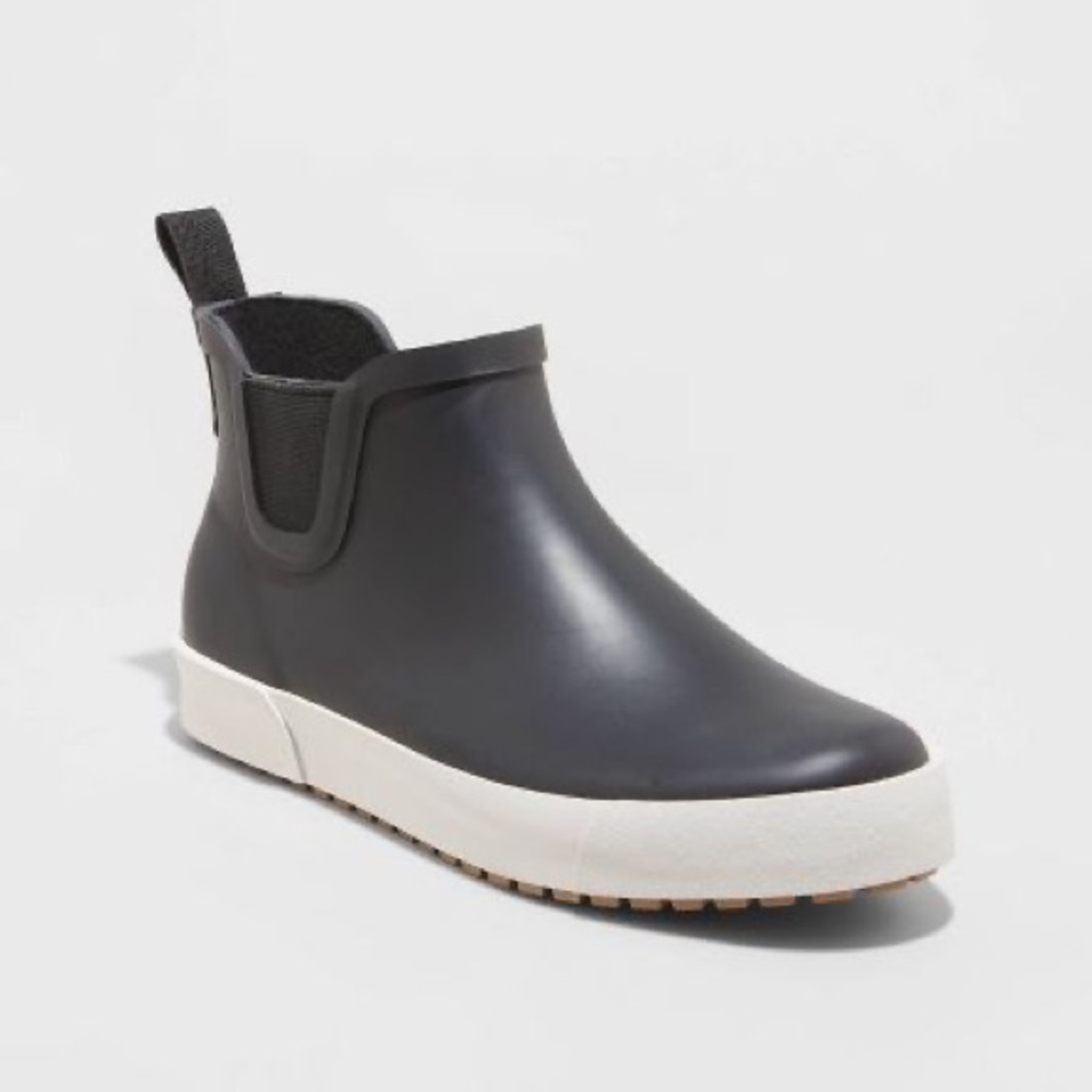NWOT Universal Thread Black Boots Size 6
